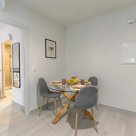 Ocean Apartment *